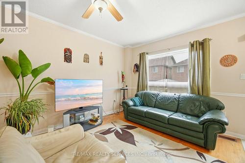 5965 Stonebriar Crescent, Mississauga, ON - Indoor Photo Showing Living Room With Fireplace