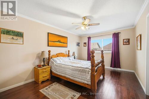 5965 Stonebriar Crescent, Mississauga, ON - Indoor Photo Showing Bedroom