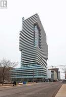 304 - 185 ROEHAMPTON AVENUE  Toronto, ON M4P 0C6