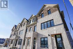 1260 NATIONAL VALLEY DRIVE  Mississauga, ON L5V 0E9