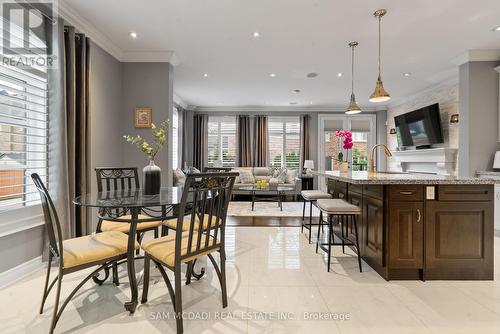 2469 Chateau Common, Oakville, ON - Indoor Photo Showing Dining Room