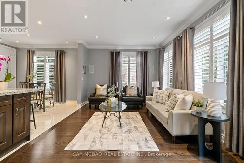 2469 Chateau Common, Oakville, ON - Indoor Photo Showing Living Room