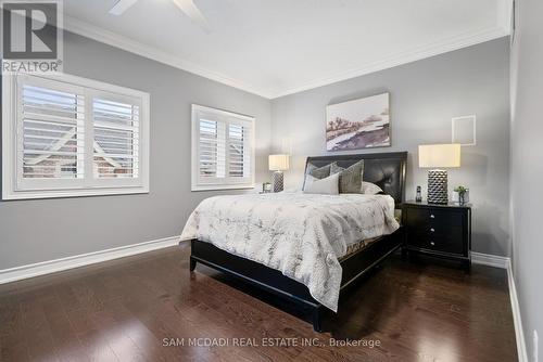 2469 Chateau Common, Oakville, ON - Indoor Photo Showing Bedroom