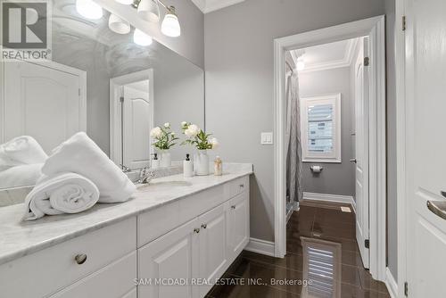 2469 Chateau Common, Oakville, ON - Indoor Photo Showing Bathroom