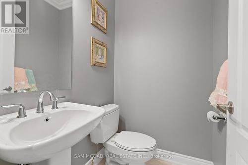 2469 Chateau Common, Oakville, ON - Indoor Photo Showing Bathroom