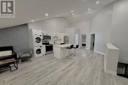 18 - 268 TALBOT STREET  St. Thomas, ON N5P 1B4