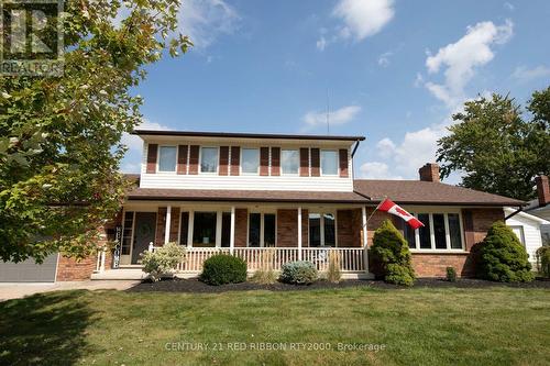 51 QUEEN STREET  Strathroy-Caradoc (Se), ON N7G 2H5