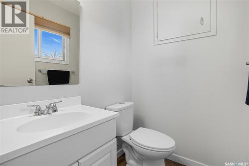 127 Hastings Crescent, Regina, SK - Indoor Photo Showing Bathroom