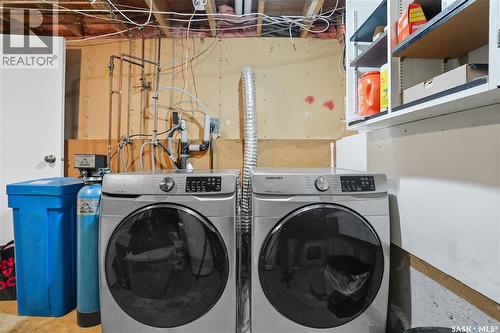 127 Hastings Crescent, Regina, SK - Indoor Photo Showing Laundry Room