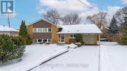 99 SWANHURST BOULEVARD  Mississauga, ON L5N 1B8