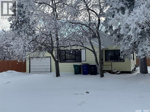 502 3Rd Avenue E, Biggar, SK - Outdoor