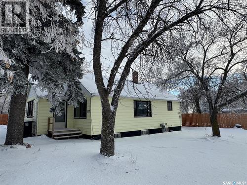 502 3Rd Avenue E, Biggar, SK - Outdoor