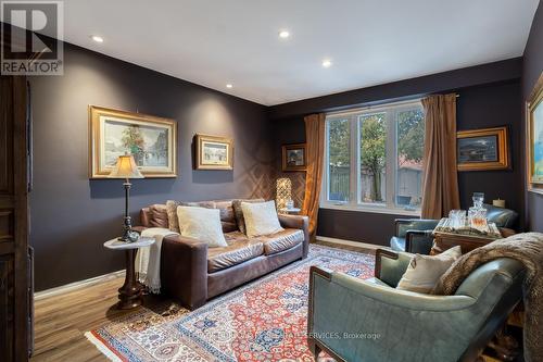 1219 Hammond Street, Burlington, ON - Indoor Photo Showing Living Room