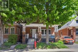 115 SPADINA AVENUE  Hamilton, ON L8M 2X4