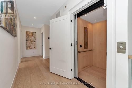 941 Winnington Avenue, Ottawa, ON - Indoor Photo Showing Other Room