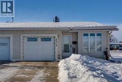 4816 55 Avenue  Lacombe, AB T4L 1T7