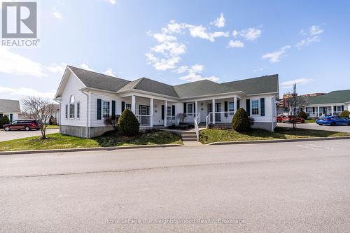 UNIT # 3201 - 300 CROFT STREET  Port Hope, ON L1A 0E1