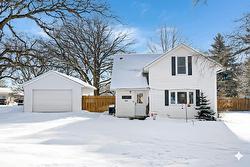 407 George Street  Wawanesa, MB R0K 2G0