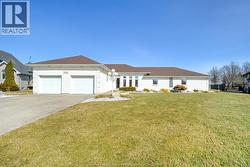 7056 EAGLE CRESCENT  Amherstburg, ON N0R 1J0