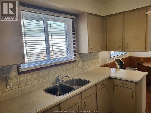 7 Vanier Drive, Tilbury, ON - Indoor Photo Showing Kitchen With Double Sink