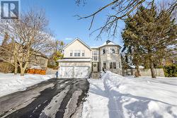 1098 SECRETARIATE ROAD Newmarket, ON L3X 1M3