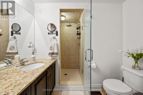 2458 Scholars Common, Burlington, ON - Indoor Photo Showing Bathroom