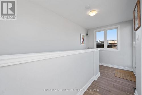 2458 Scholars Common, Burlington, ON - Indoor Photo Showing Other Room