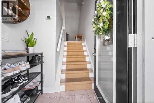 2458 Scholars Common, Burlington, ON - Indoor Photo Showing Other Room