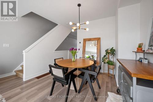2458 Scholars Common, Burlington, ON - Indoor Photo Showing Dining Room