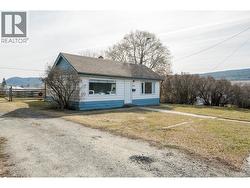 242 S THIRD AVENUE Williams Lake, BC V2G 1J4