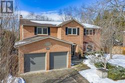 287 ROYAL ALBERT COURT  Oakville (Cp College Park), ON L6H 3A7
