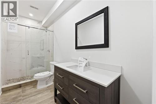 9042 Sideroad 10, Erin, ON - Indoor Photo Showing Bathroom