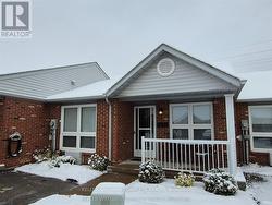 4 - 226 VANSICKLE ROAD  St. Catharines (Rykert/Vansickle), ON L2S 2S7