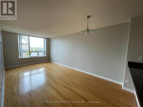514 - 19 Northern Heights Drive, Richmond Hill, ON - Indoor Photo Showing Other Room