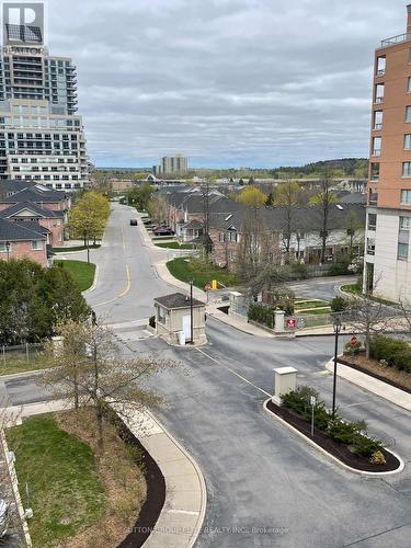 514 - 19 Northern Heights Drive, Richmond Hill, ON - Outdoor With View
