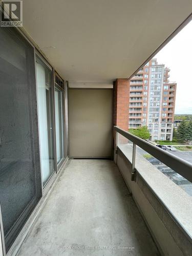 514 - 19 Northern Heights Drive, Richmond Hill, ON - Outdoor With Exterior