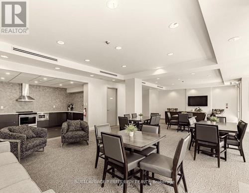 514 - 19 Northern Heights Drive, Richmond Hill, ON - Indoor Photo Showing Dining Room