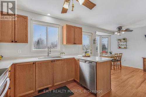2721 Glen Street, Ottawa, ON - Indoor Photo Showing Kitchen