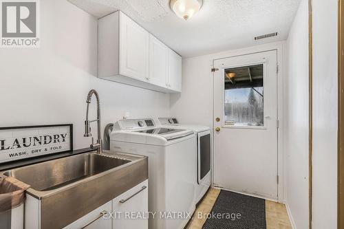 2721 Glen Street, Ottawa, ON - Indoor Photo Showing Laundry Room