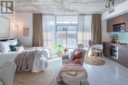 415 - 478 KING STREET W  Toronto, ON M5V 1L7