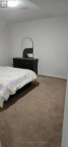 7125 Baskerville Run, Mississauga, ON - Indoor Photo Showing Bedroom