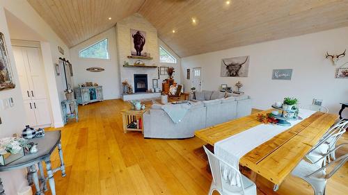 5553 Hidden Valley Road, Cranbrook, BC - Indoor With Fireplace