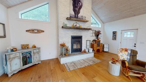 5553 Hidden Valley Road, Cranbrook, BC - Indoor With Fireplace