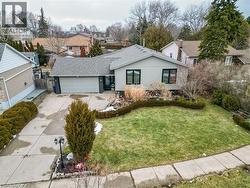 16 SAMUEL Road Grimsby, ON L3M 4P6