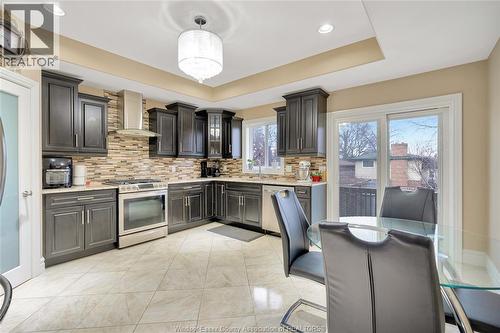 2988 Ruth Road, Windsor, ON - Indoor Photo Showing Kitchen With Upgraded Kitchen