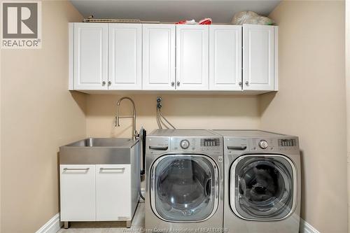2988 Ruth Road, Windsor, ON - Indoor Photo Showing Laundry Room