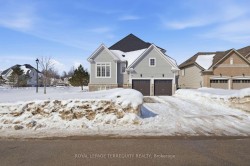 10 Culham Trail  Wasaga Beach, ON L9Z 0C6