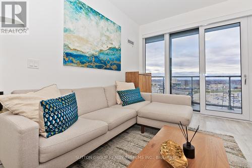 1409 - 4655 Metcalfe Avenue, Mississauga, ON - Indoor Photo Showing Living Room
