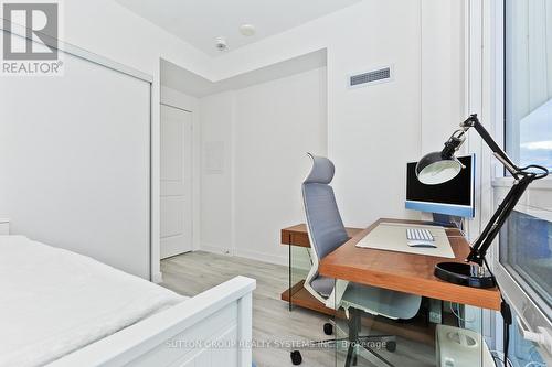 1409 - 4655 Metcalfe Avenue, Mississauga, ON - Indoor Photo Showing Office