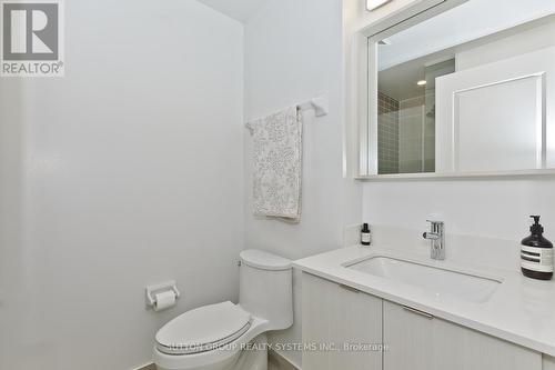 1409 - 4655 Metcalfe Avenue, Mississauga, ON - Indoor Photo Showing Bathroom